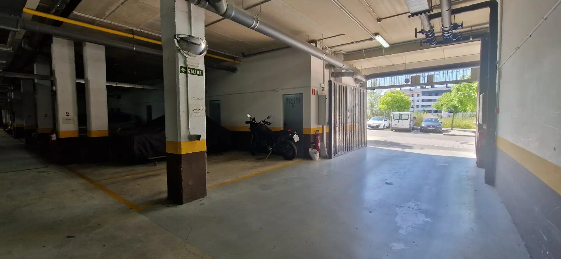Parking de Piso en venta en Aranguren con Calefacción, Parquet y Trastero