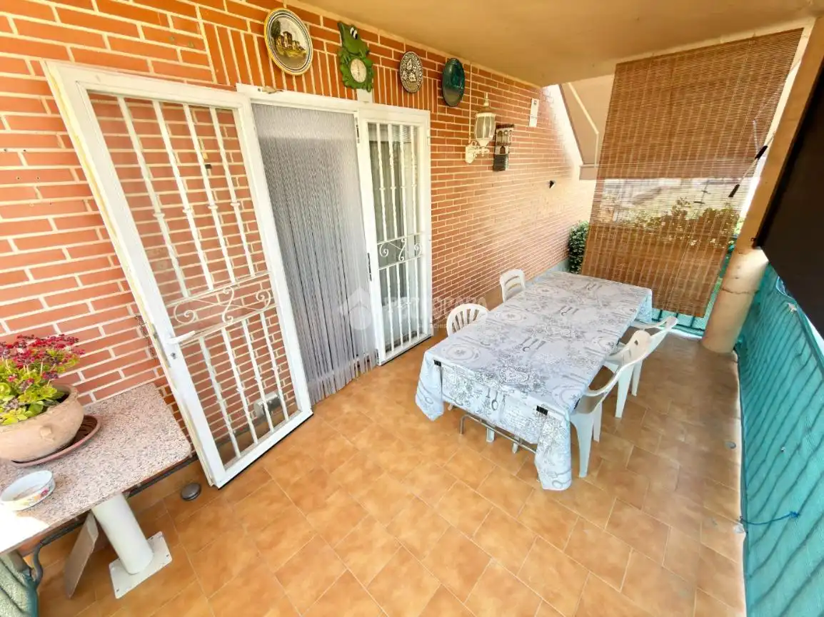 Terrassa de Casa adosada en venda en Cabanillas del Campo amb Aire condicionat, Calefacció i Jardí privat