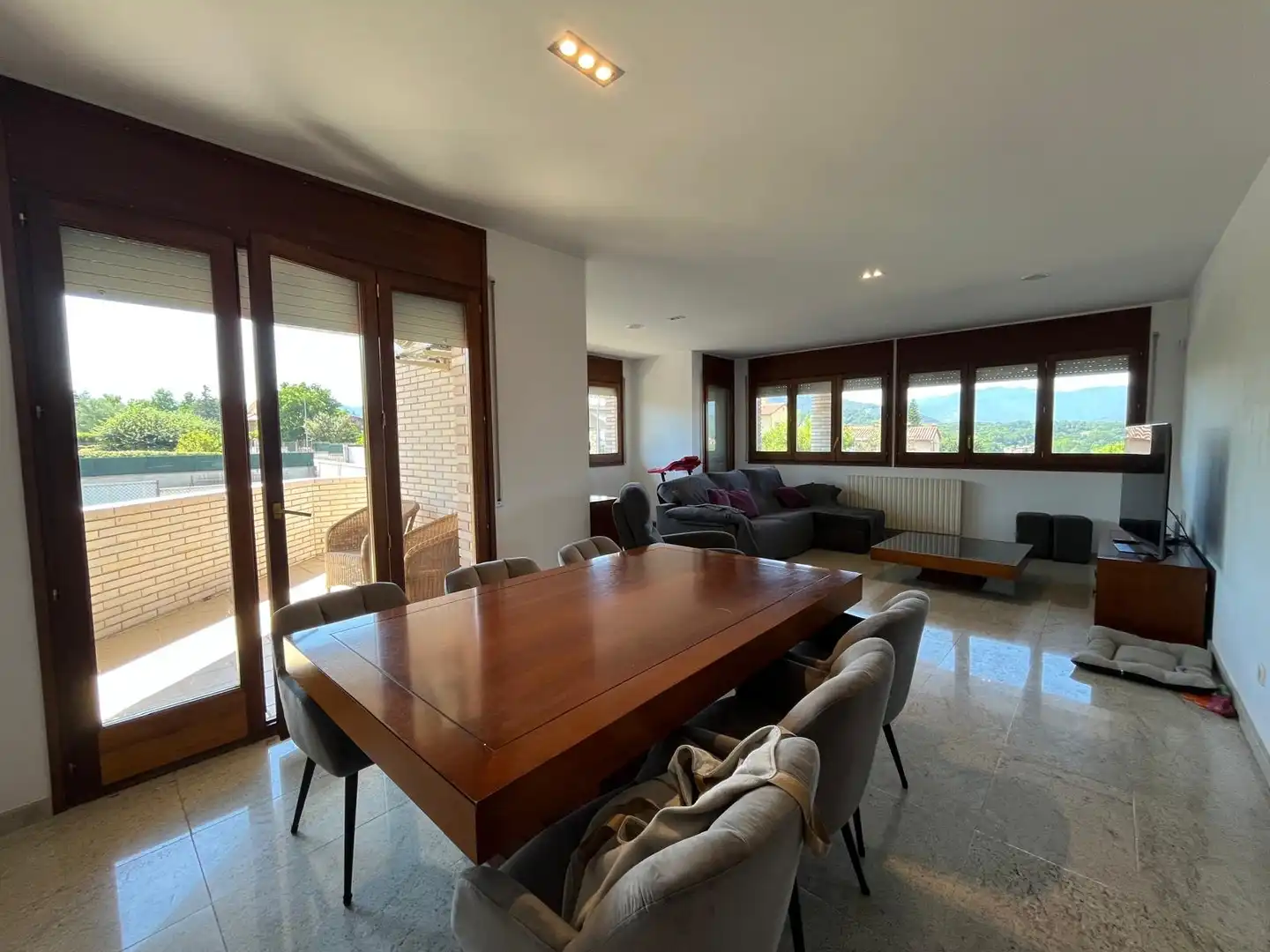 Comedor de Casa o chalet en venta en Olot con Aire acondicionado, Calefacción y Jardín privado