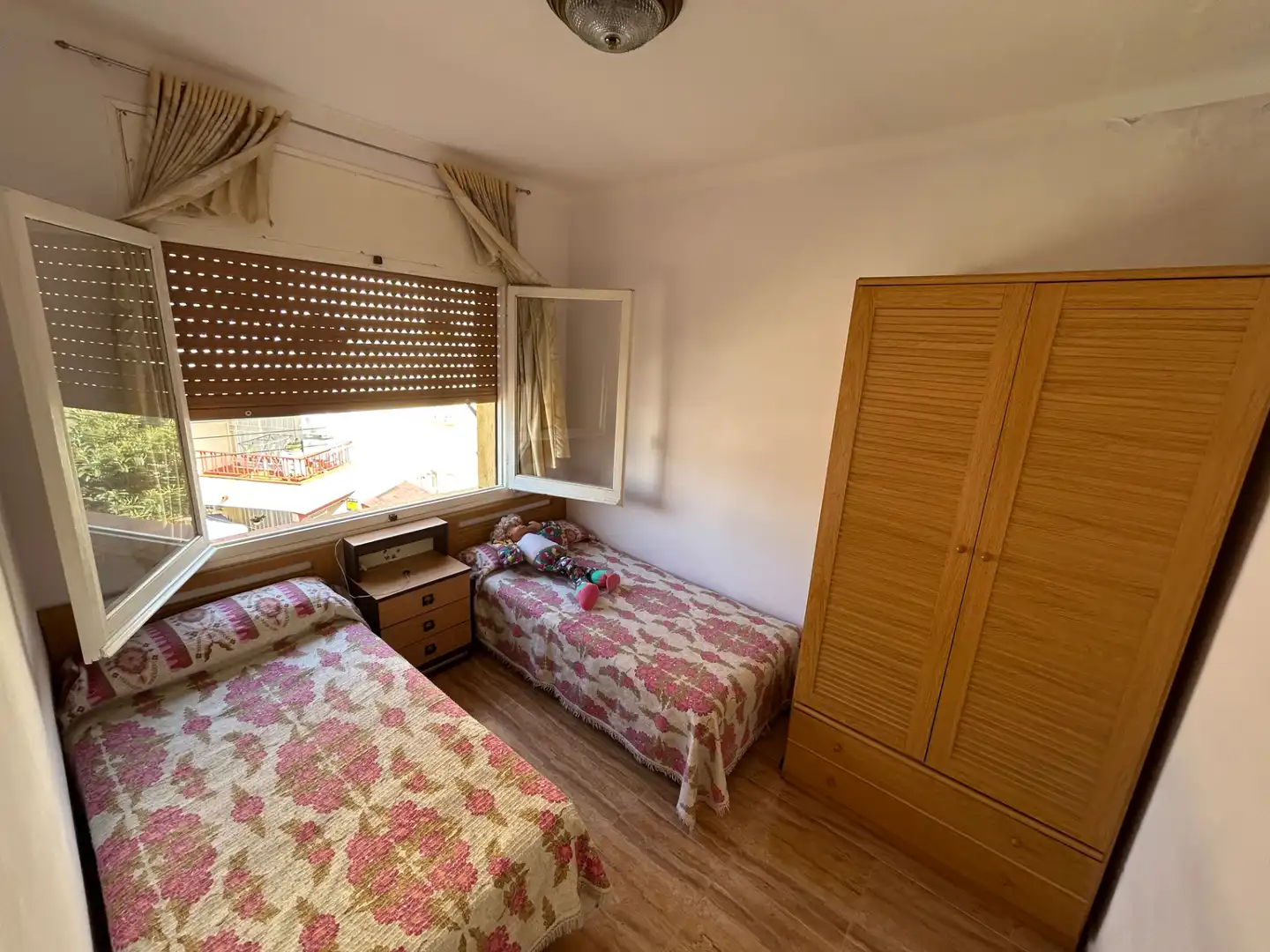 Habitación de Apartamento en venta en Creixell con Terraza, Trastero y Amueblado