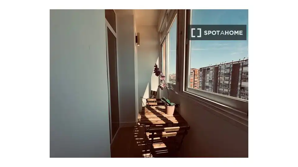 Terrassa de Apartament per a compartir en Madrid amb Aire condicionat, Terrassa i Moblat