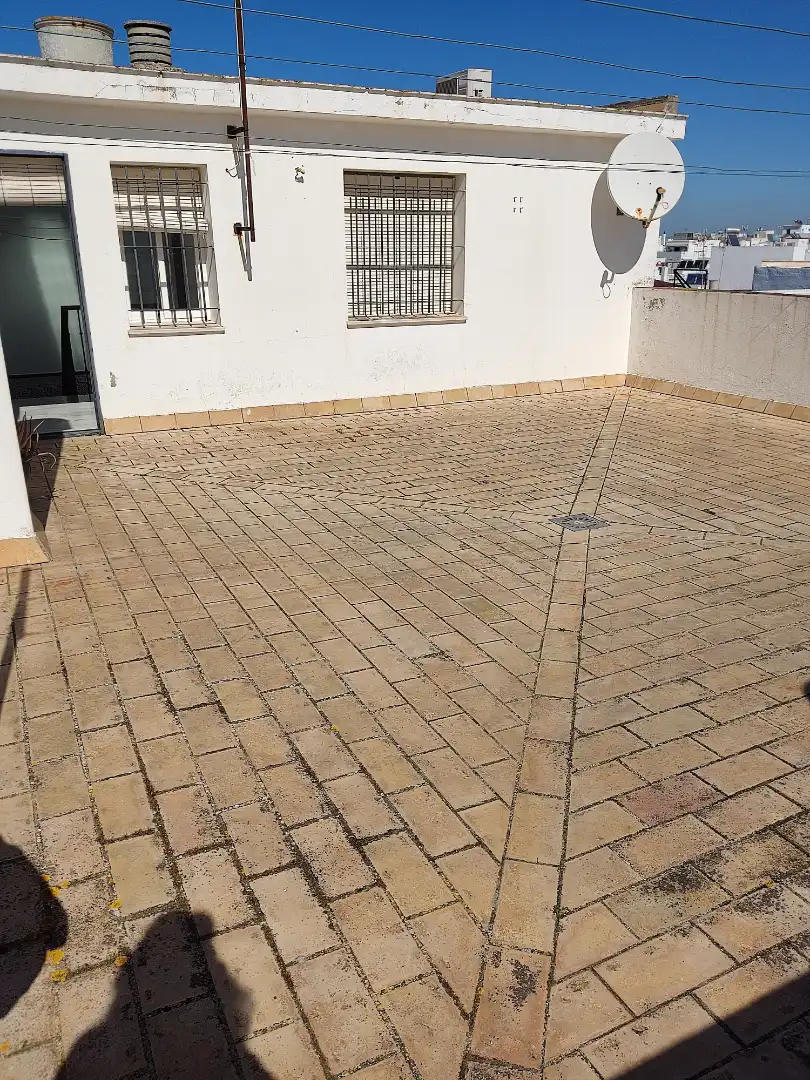 Vista exterior de Dúplex en venda en Conil de la Frontera amb Aire condicionat, Calefacció i Terrassa
