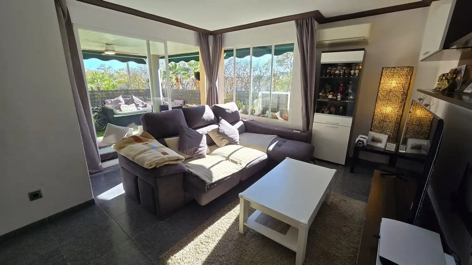 Living room of Flat for sale in Calvià  with Air Conditioner and Terrace