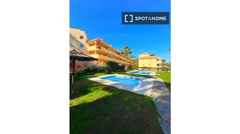 Foto 2 de Apartament per a compartir a Chullera, Manilva