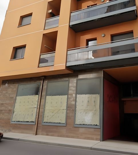 Foto 2 de Garaje en venta en C/ Canarias, Valletes - Xiribecs, Amposta