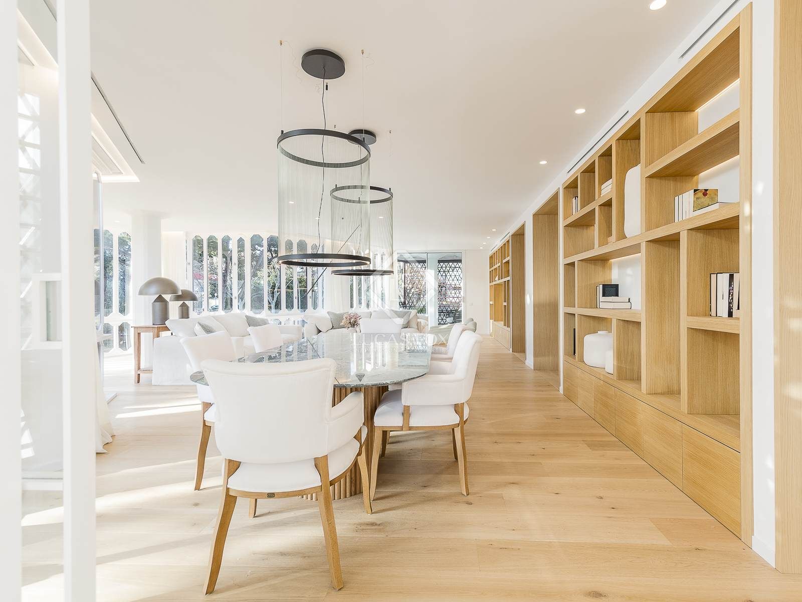 Menjador de Pis en venda en  Barcelona Capital amb Aire condicionat, Calefacció i Jardí privat