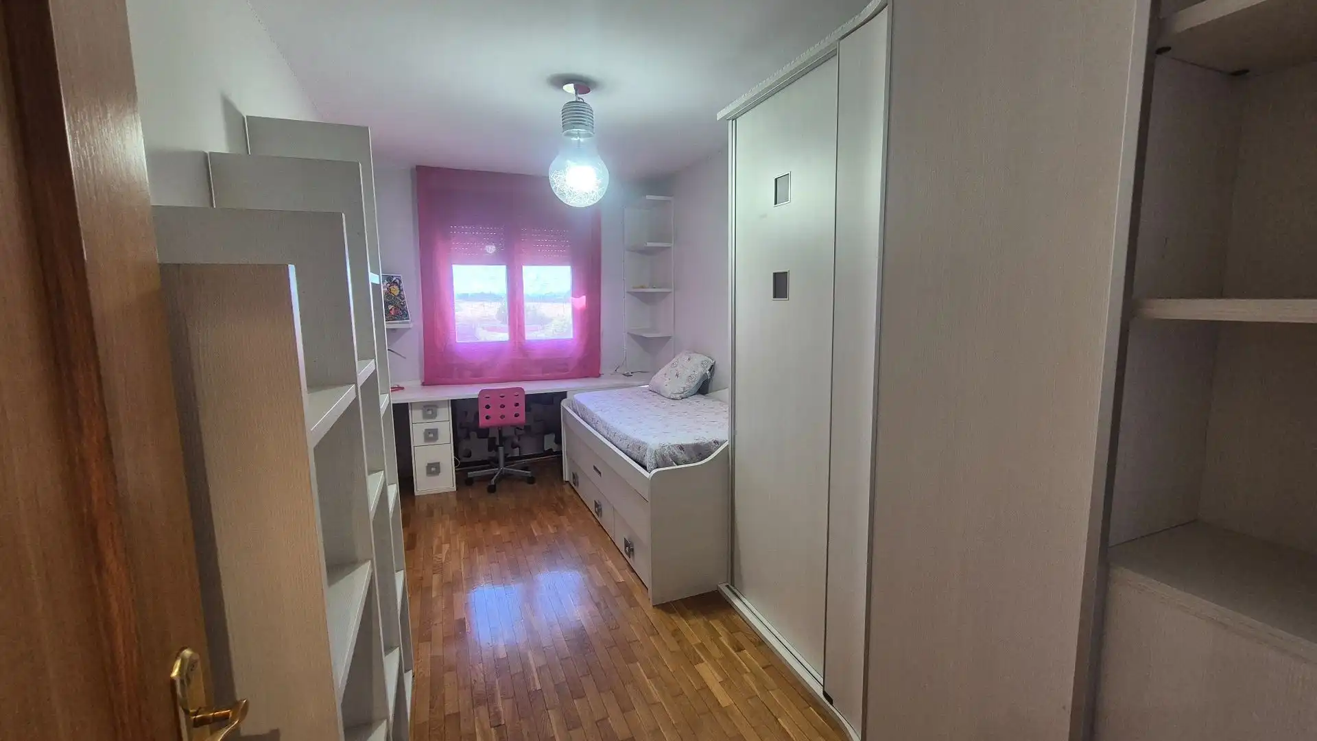 Bedroom of Flat for sale in Cistérniga  with Heating, Storage room and Furnished