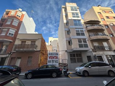 Wohnbaugrundstück zum Verkauf in Carrer Manuel Safon Santamaria 14