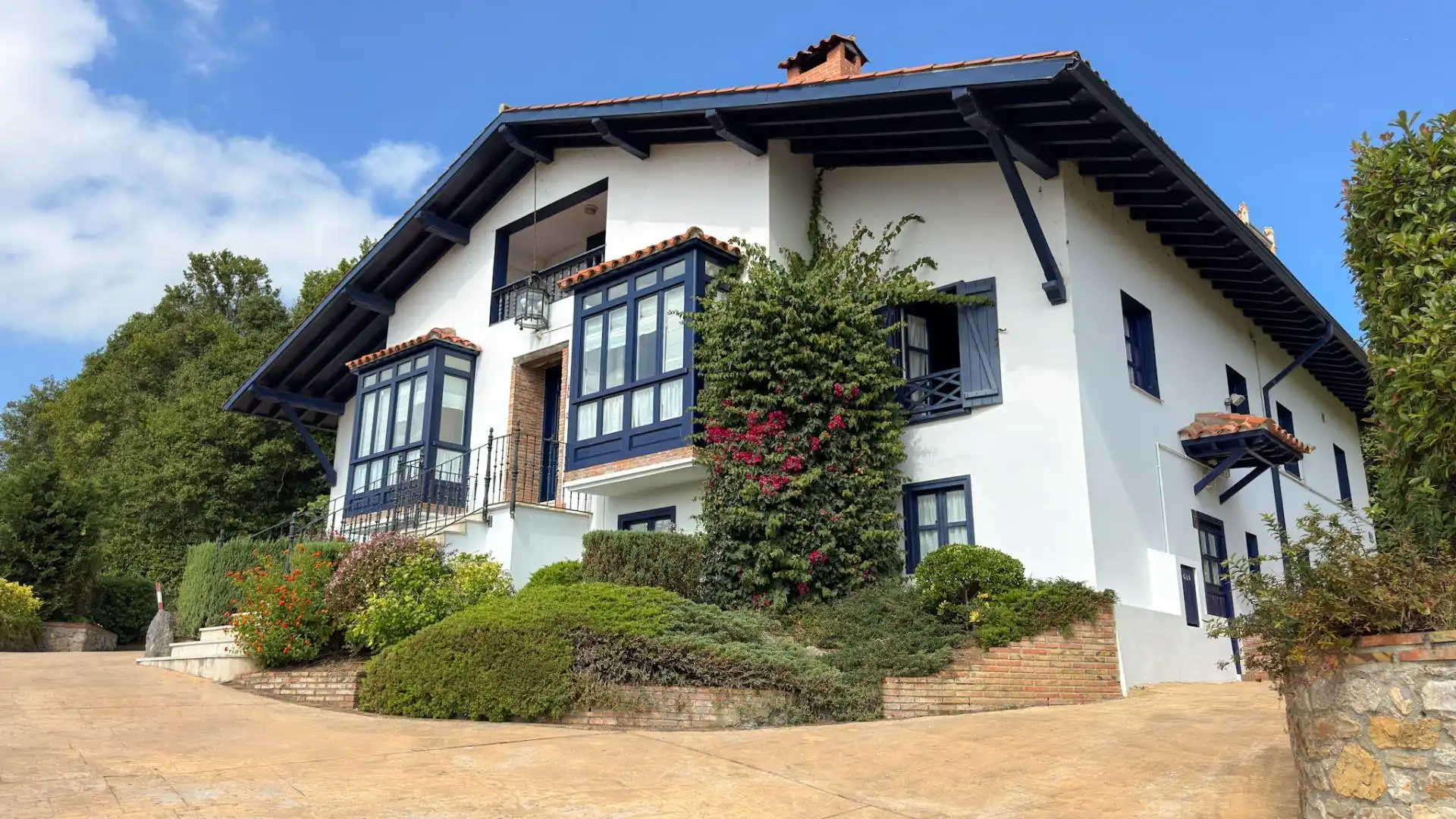 Vista exterior de Casa o chalet en venta en Comillas (Cantabria)