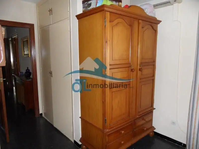 Dormitori de Pis en venda en Linares amb Aire condicionat, Calefacció i Parquet
