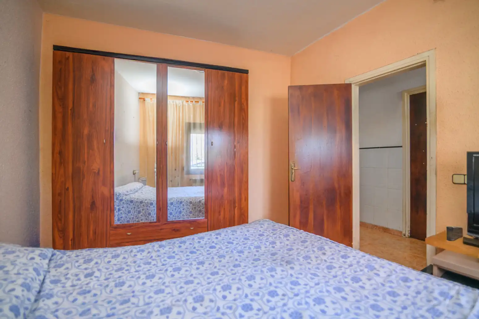 Dormitori de Casa adosada en venda en Sant Climent de Llobregat amb Terrassa i Balcó