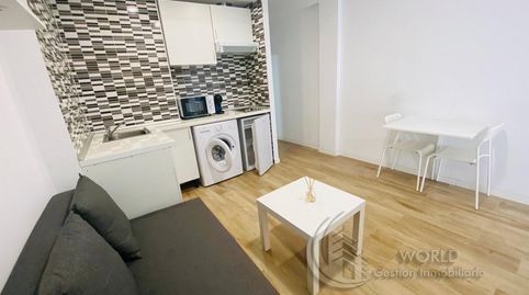 Foto 3 von Wohnung zur Miete in Calle de Hernán Cortés, Justicia - Chueca, Madrid Capital