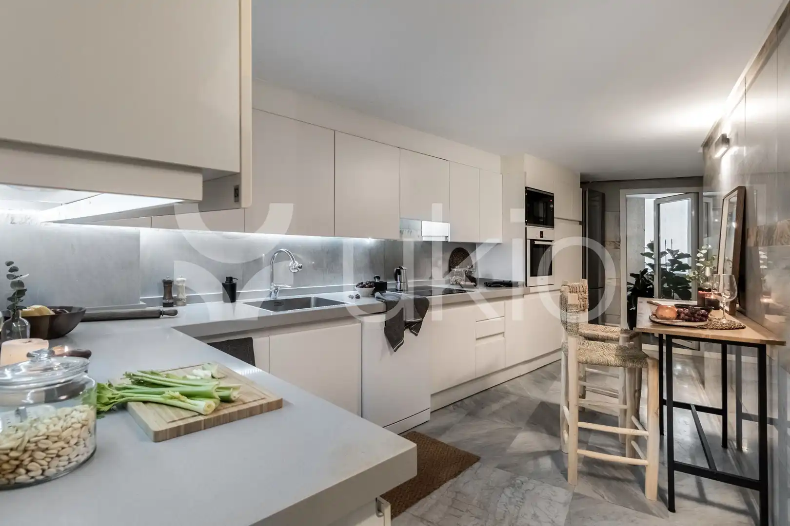 Cocina de Apartamento de alquiler en Madrid con Aire acondicionado, Calefacción y Terraza