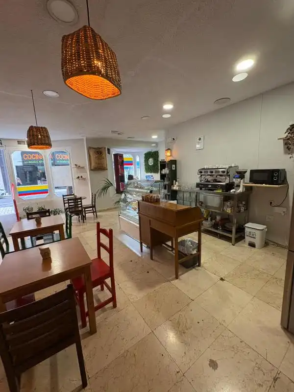 Local en venta en Alicante / Alacant con Calefacción