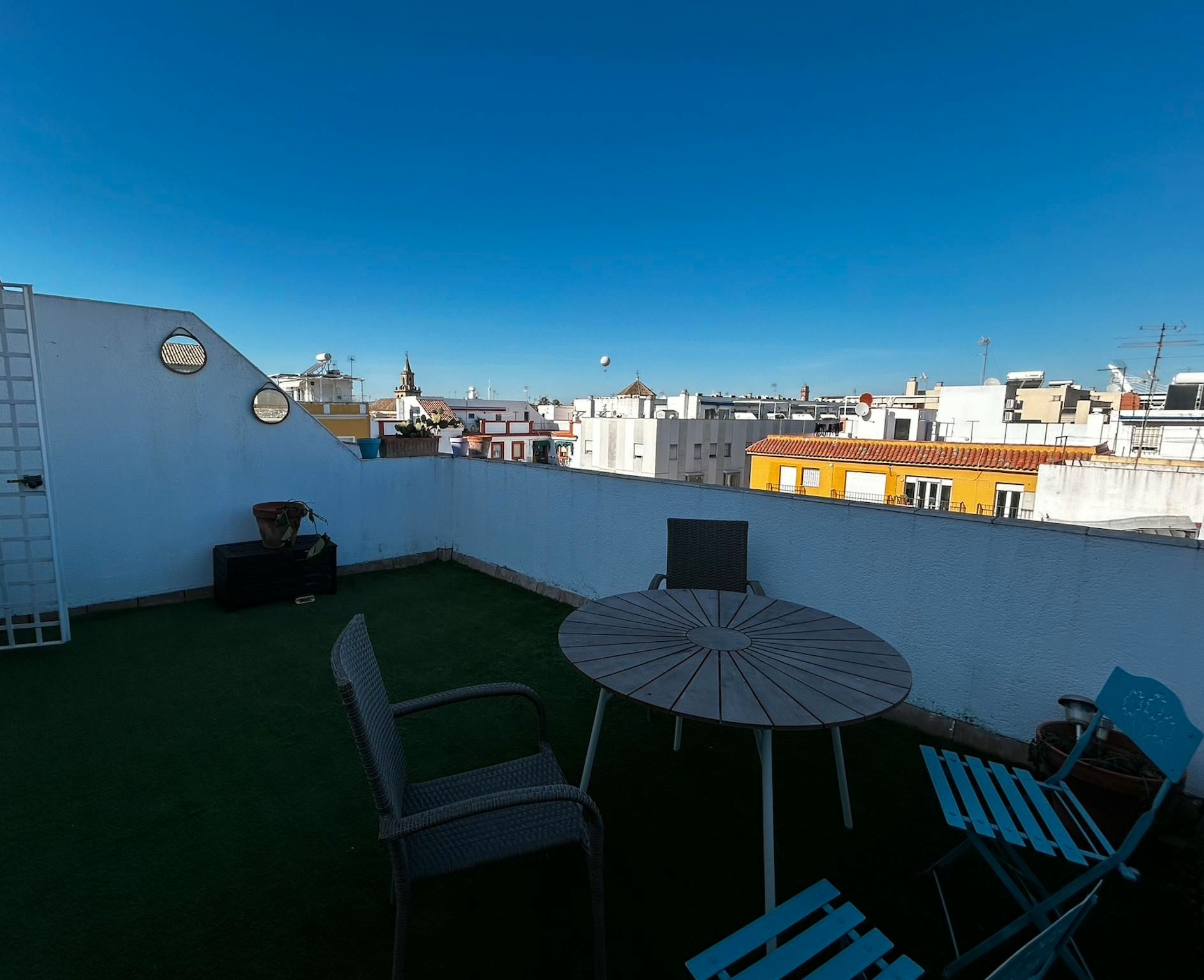 Terrace of Flat to rent in  Sevilla Capital  with Air Conditioner, Heating and Furnished
