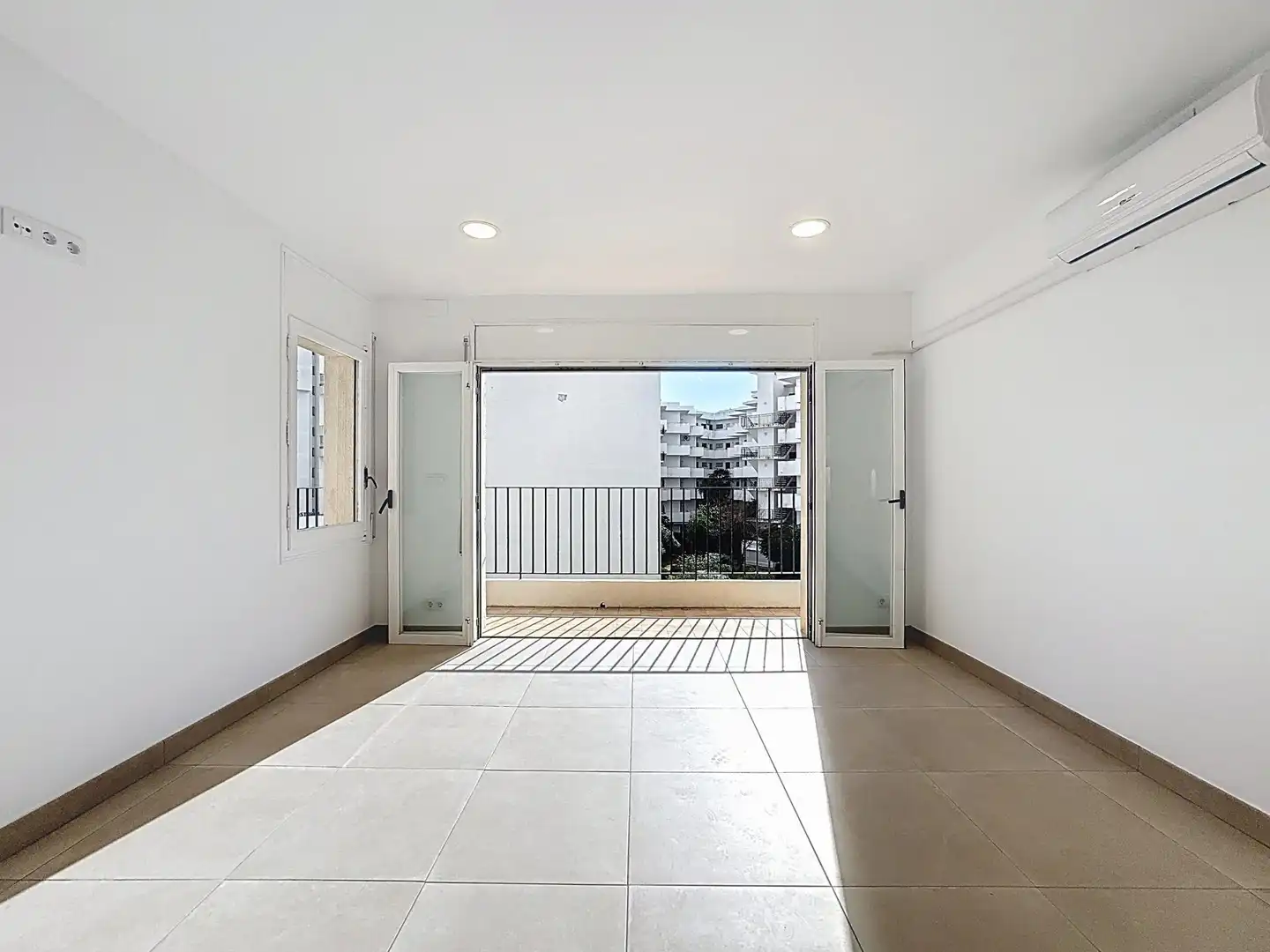 Mini appartamento con terrazza in vendita a Santa Margarita, imagen 3