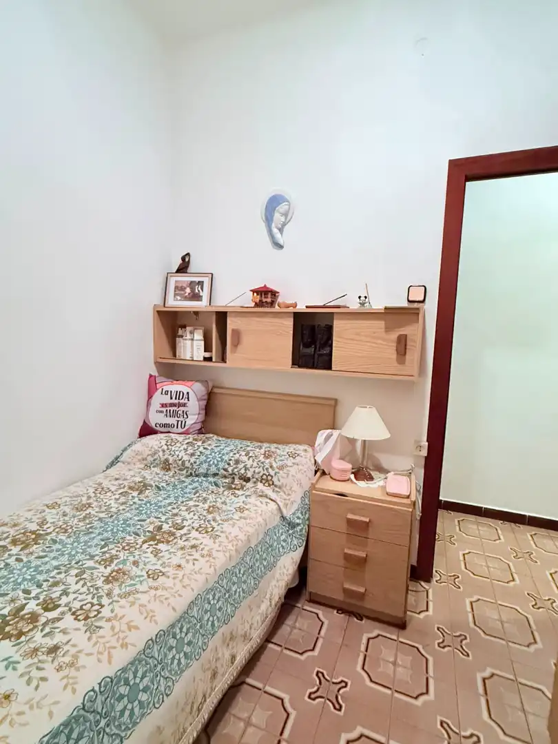 Habitación de Piso en venta en Barcelona con Aire acondicionado, Amueblado y Horno