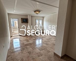 Living room of Flat to rent in  Granada Capital  with Heating and Swimming Pool