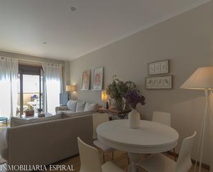 Sala d'estar de Apartament en venda en Sanxenxo amb Terrassa