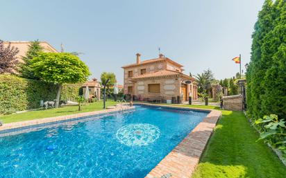 Garden of House or chalet for sale in Griñón  with Air Conditioner and Swimming Pool