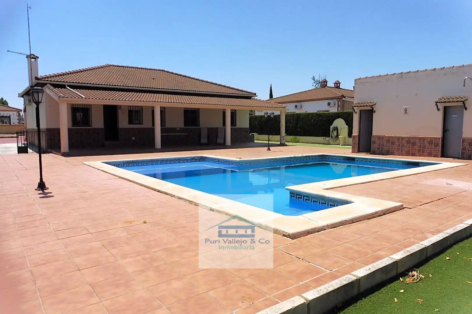 Villa mit Pool zum Verkauf in La Carlota, imagen 3