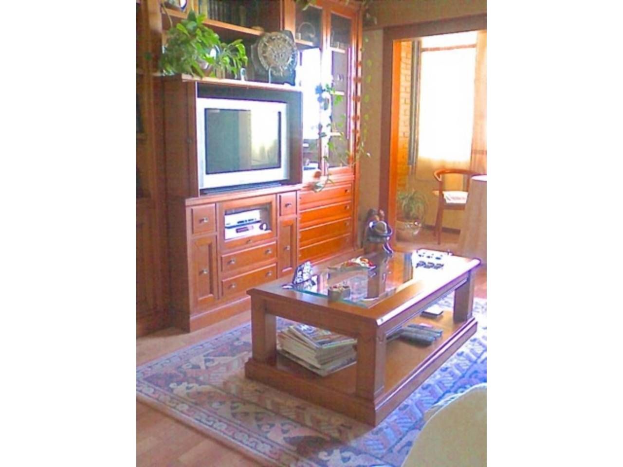 Sala d'estar de Pis en venda en Castellón de la Plana / Castelló de la Plana amb Calefacció, Jardí privat i Parquet