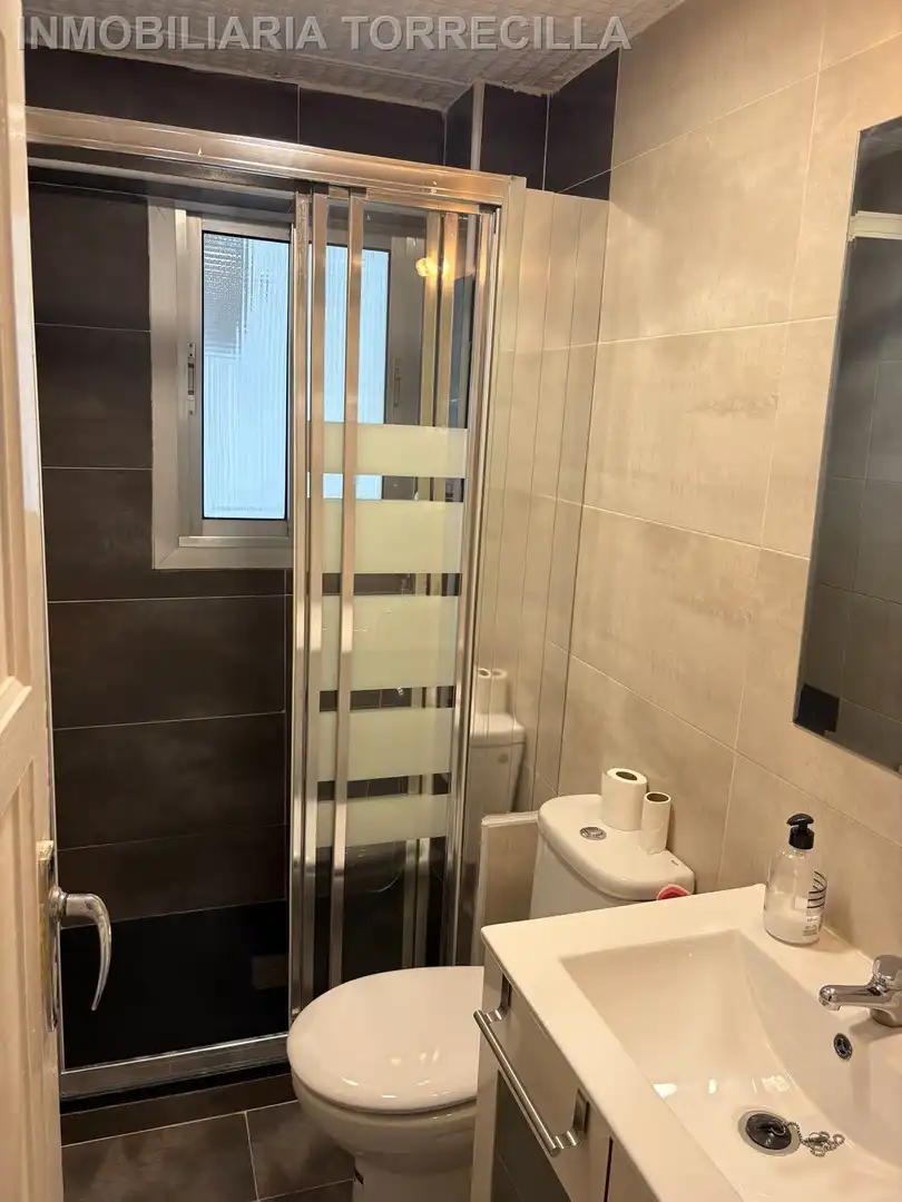 Bathroom of Flat for rent in Valladolid  with Heating, Parquet flooring and Furnished