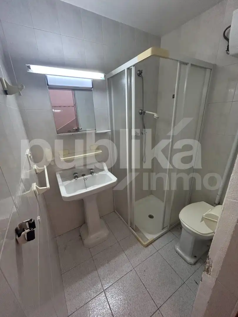 Baño de Local en venta en Santa Pola