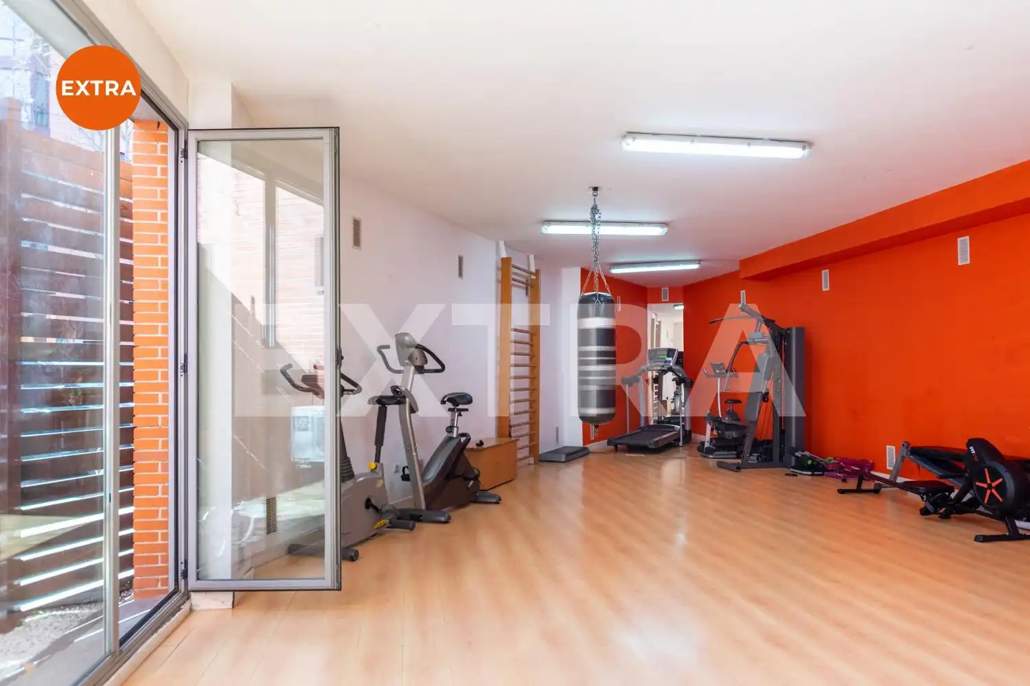 Flat for sale in Madrid  with Air Conditioner, Heating and Private garden