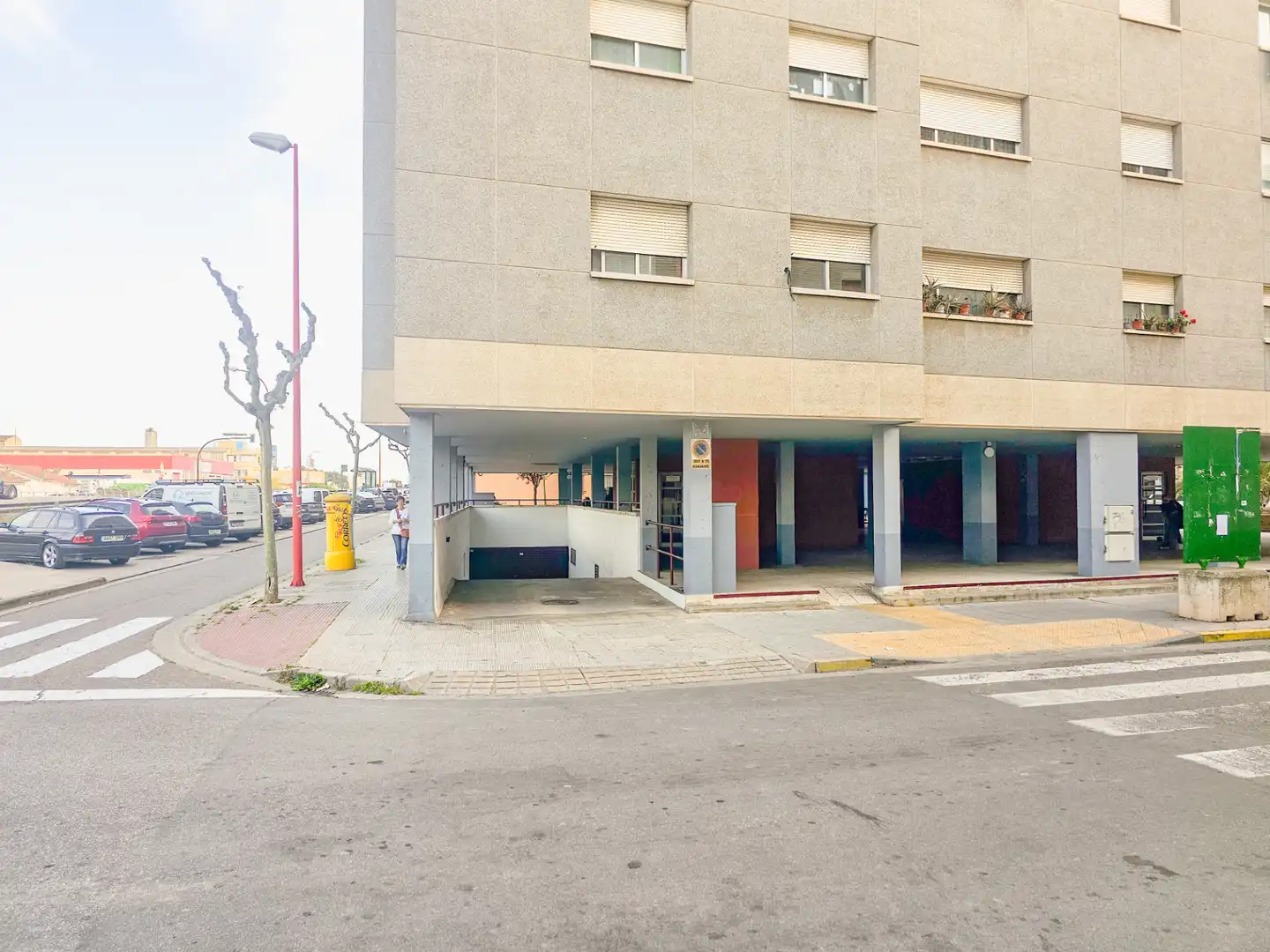 Parkplatz von Garage zum Verkauf in Utebo