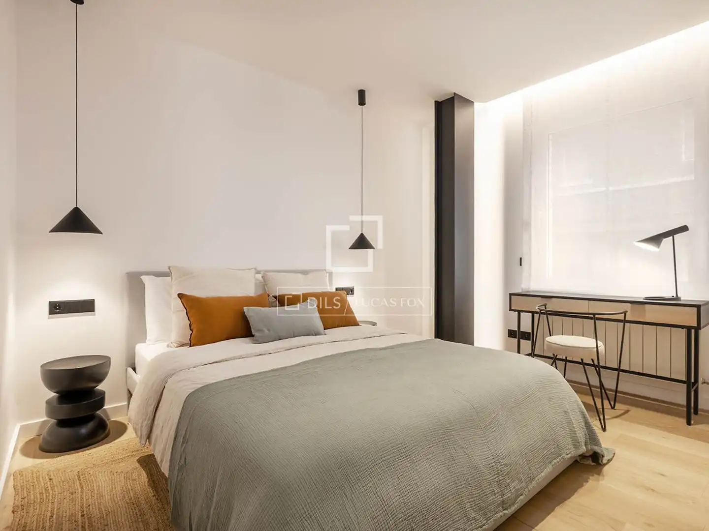 Bedroom of Flat for rent in Barcelona  with Air Conditioner, Heating and Parquet flooring