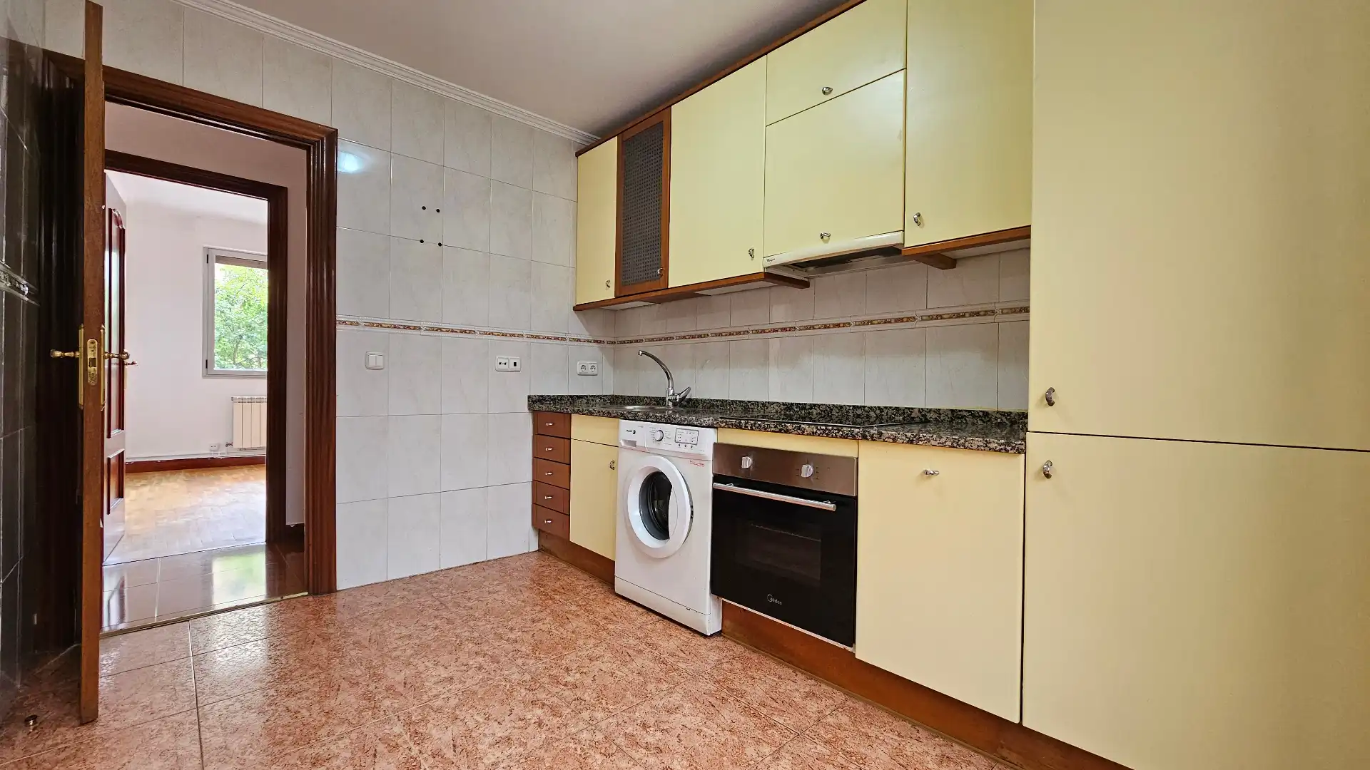Cocina de Piso en venta en Vitoria - Gasteiz con Calefacción, Parquet y Trastero
