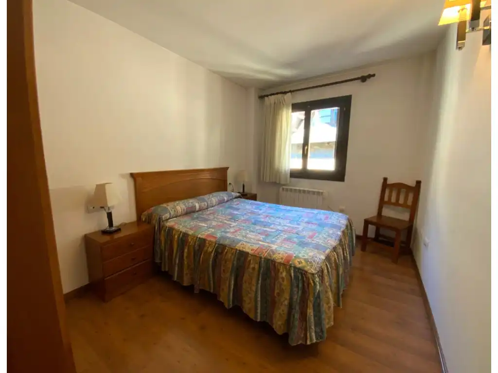 Habitación de Apartamento en venta en Sahún con Balcón