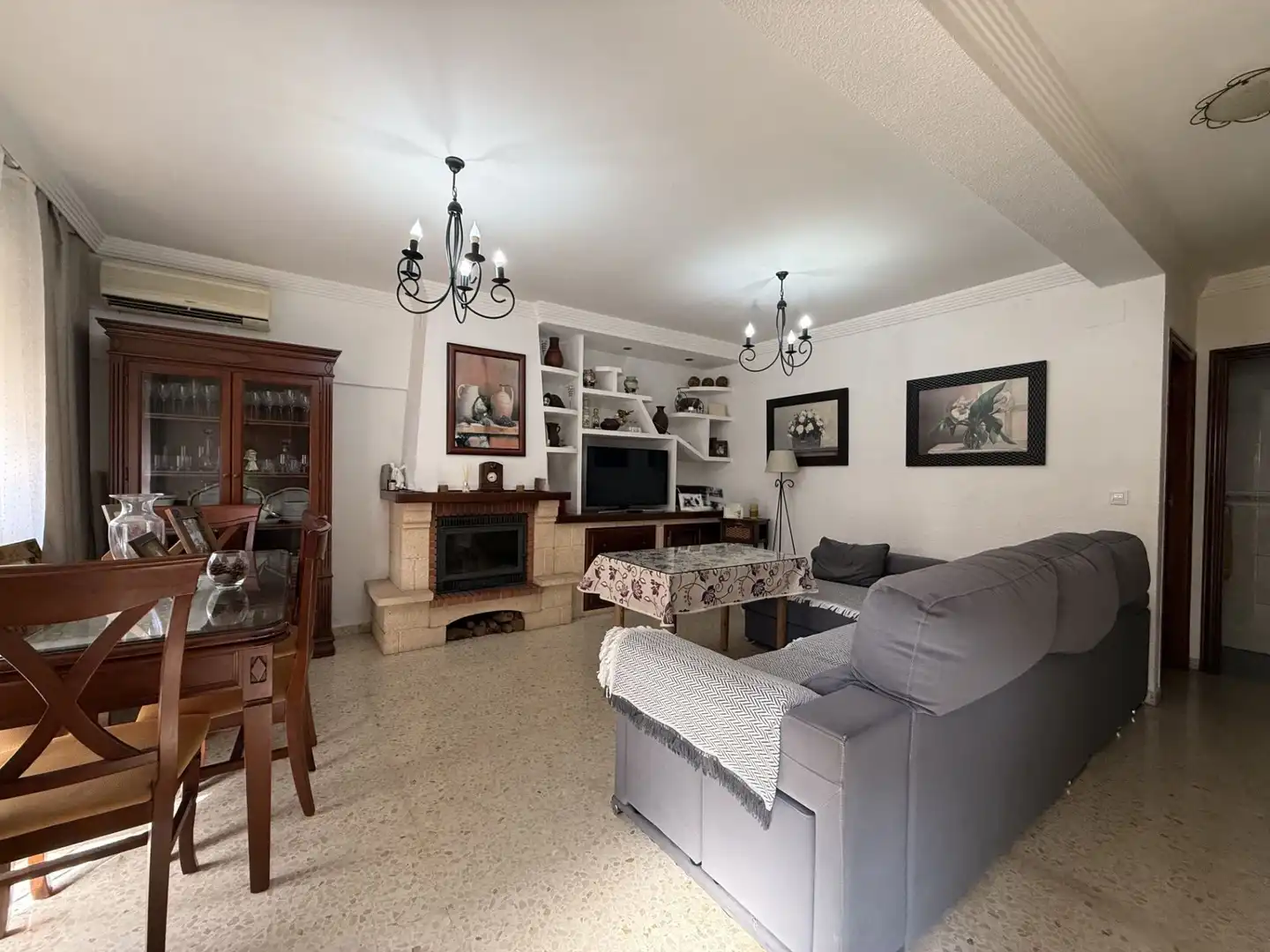 Sala de estar de Casa adosada en venta en Aljaraque con Aire acondicionado