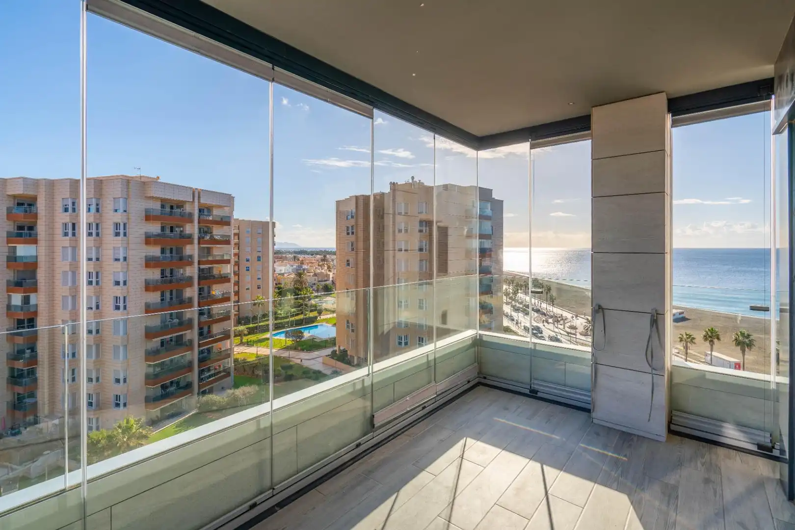 Terraza de Piso en venta en Almería con Aire acondicionado, Calefacción y Jardín privado