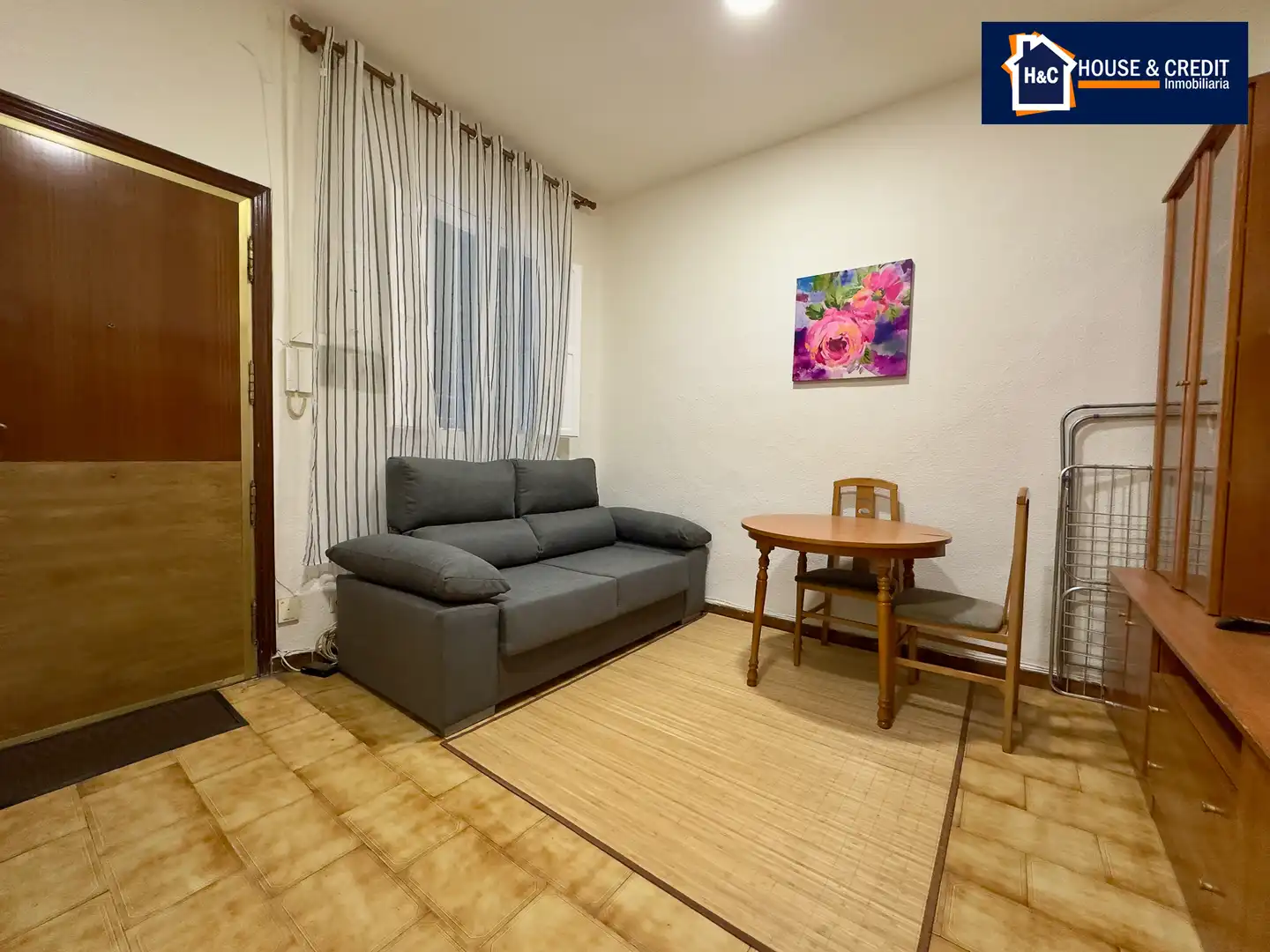 Sala d'estar de Apartament de lloguer en Madrid amb Moblat