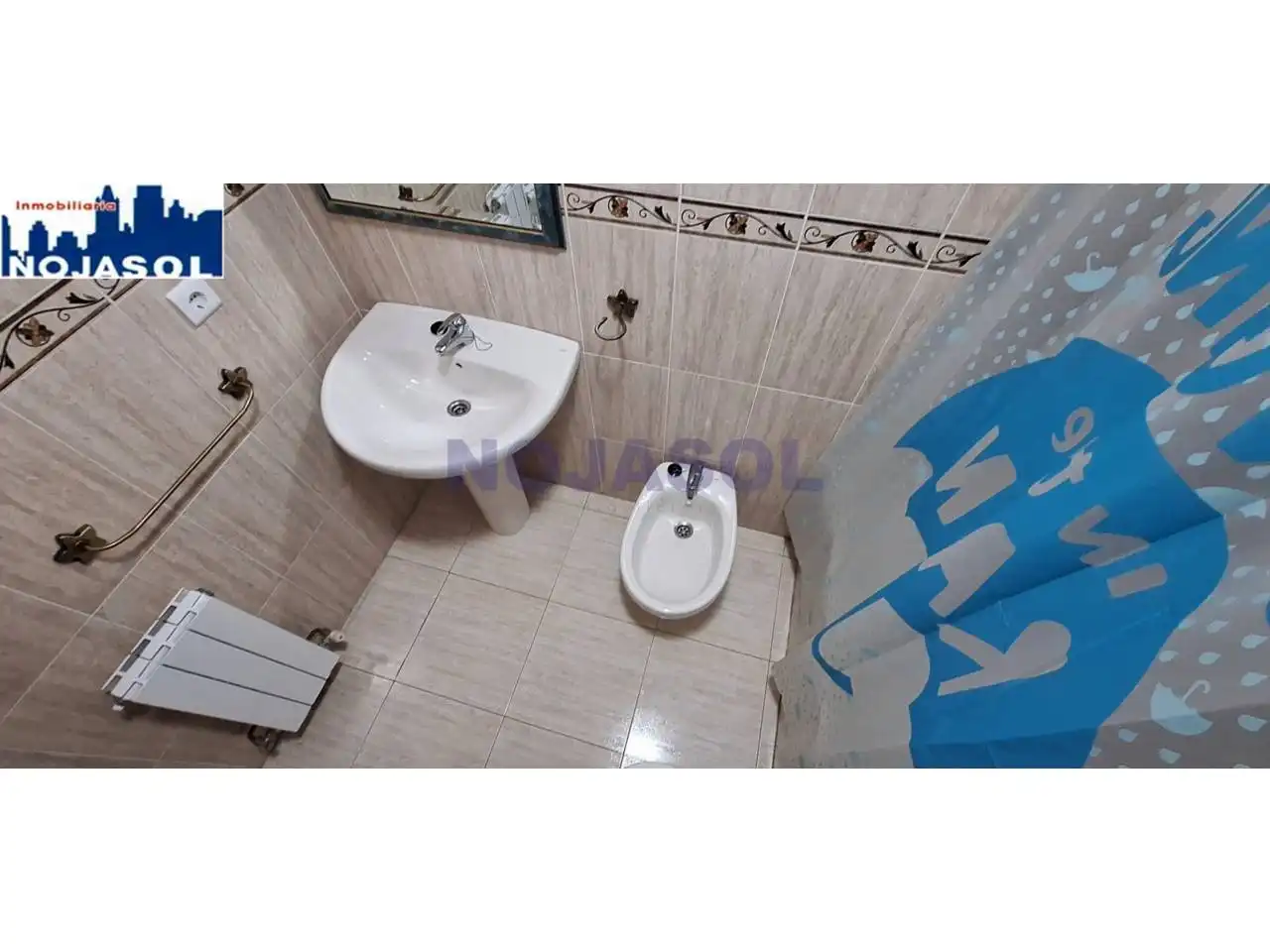 Baño de Apartamento de alquiler en Noja con Calefacción, Terraza y Amueblado