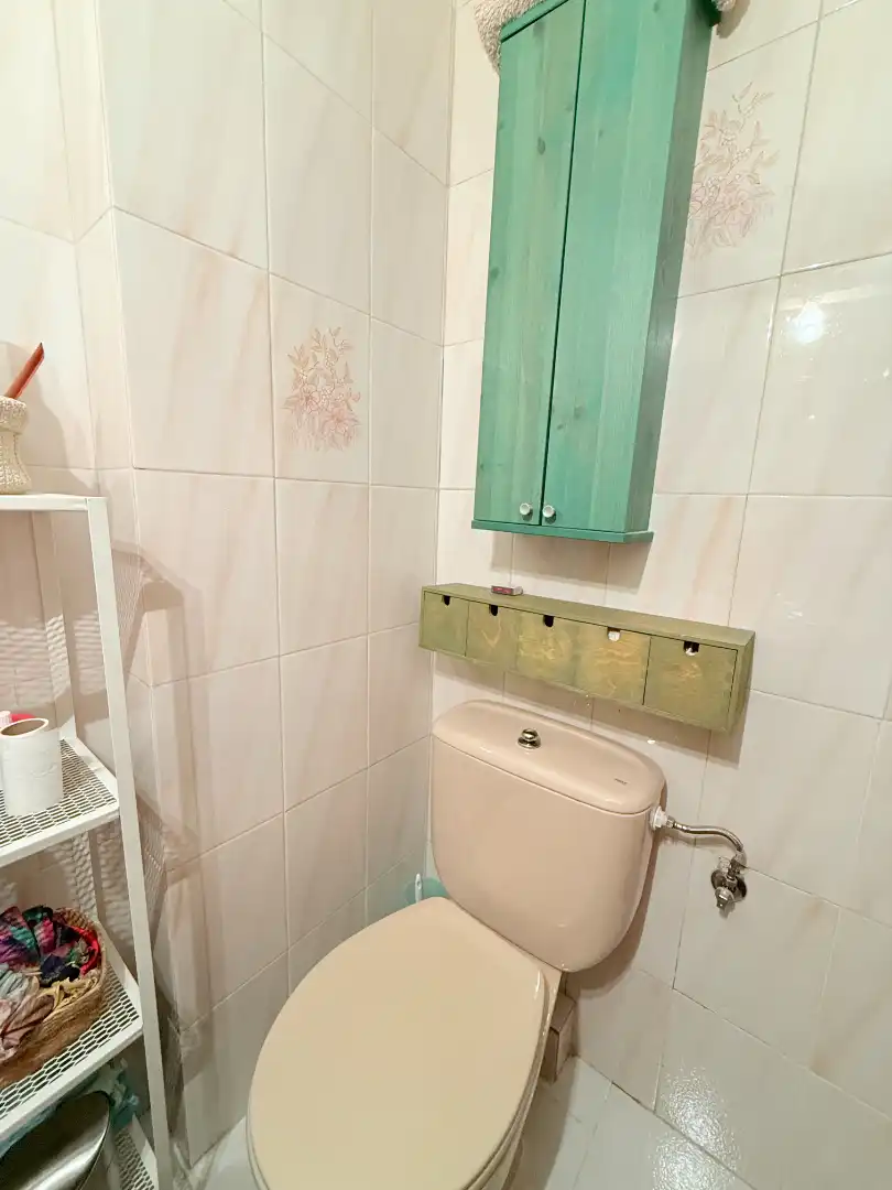Baño de Casa adosada en venta en San Sebastián de los Reyes con Aire acondicionado, Calefacción y Jardín privado
