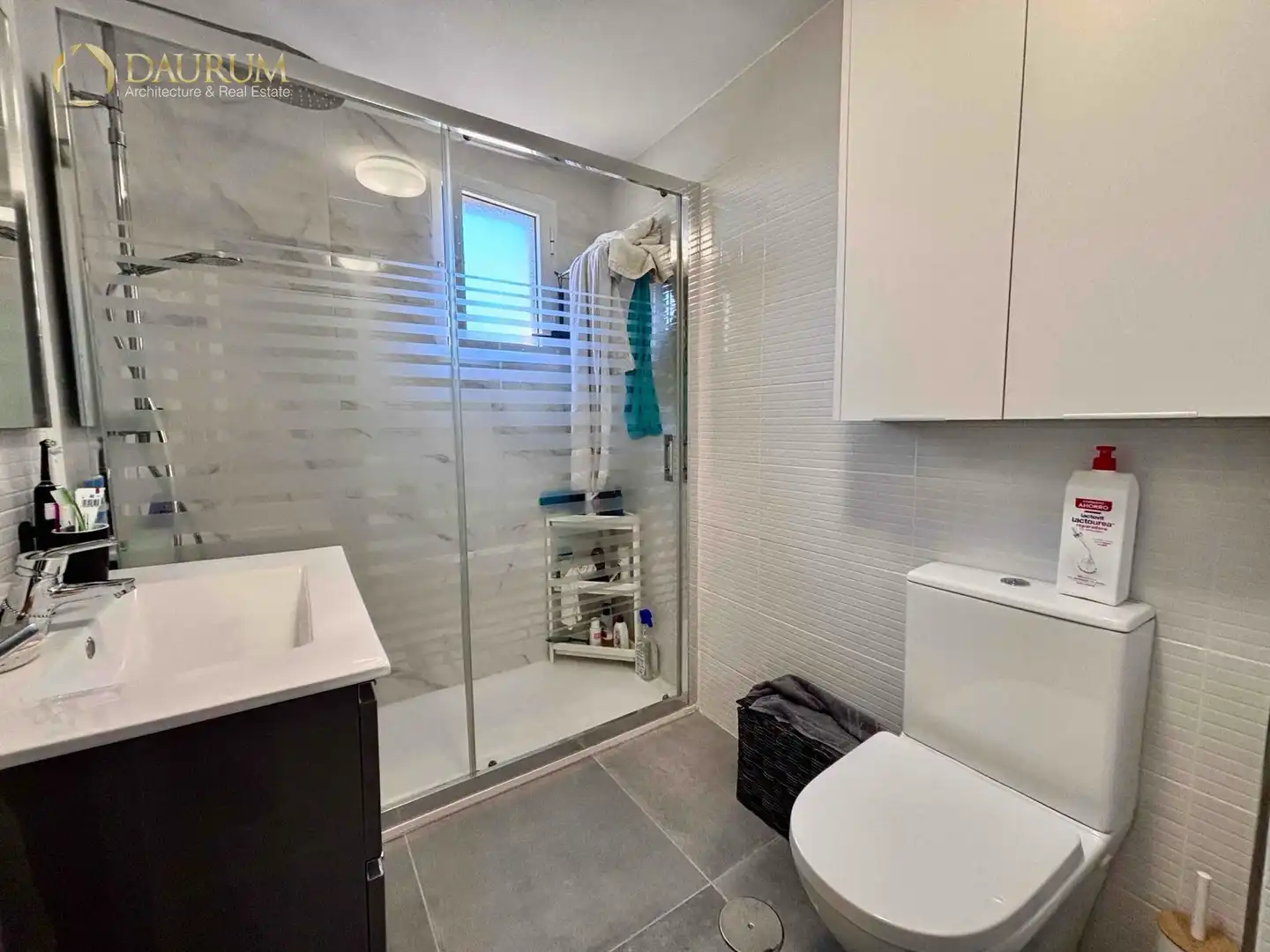 Badezimmer von Dachboden zum Verkauf in Málaga mit Klimaanlage, Terrasse und Abstellraum