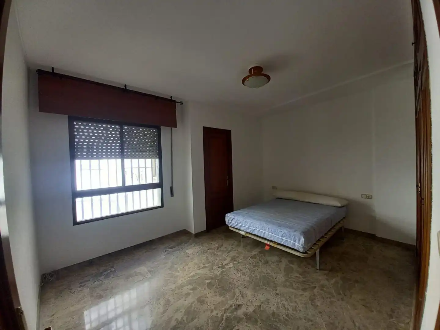 Bedroom of Flat for sale in Córdoba  with Air Conditioner and Storage room