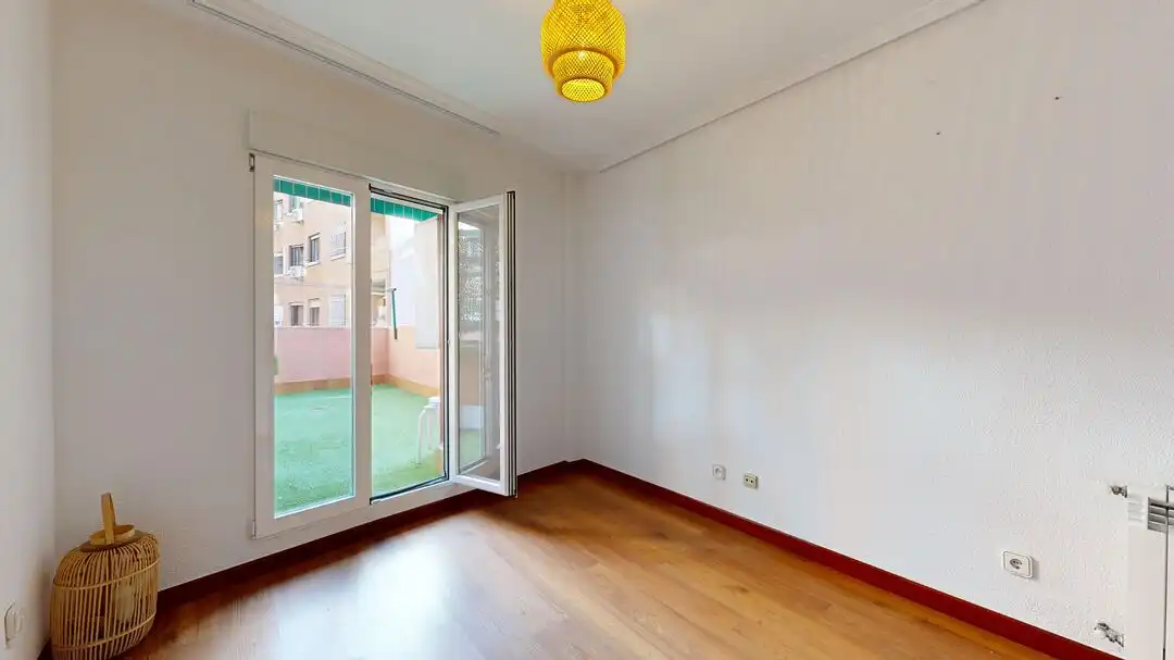 Bedroom of Flat for rent in Madrid  with Heating and Terrace