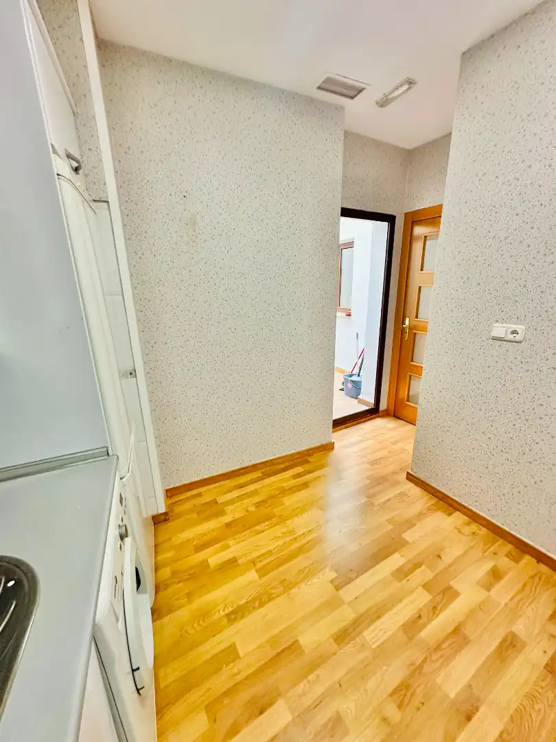 Flat for rent in Granada  with Air Conditioner, Heating and Parquet flooring