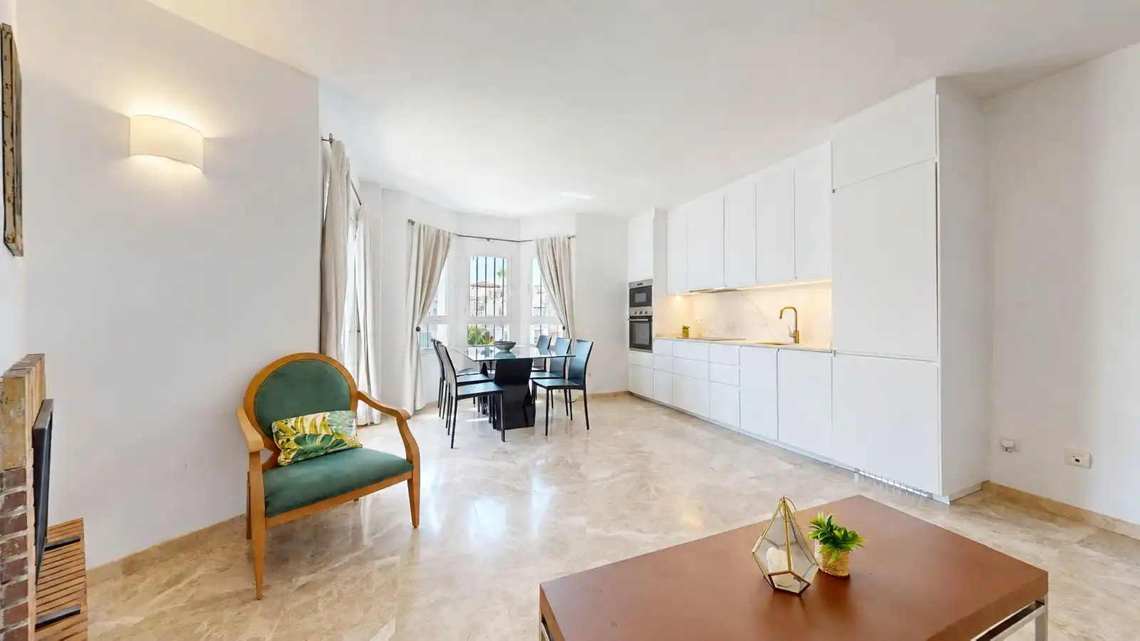 Dining room of Attic for sale in Marbella  with Air Conditioner, Terrace and Furnished