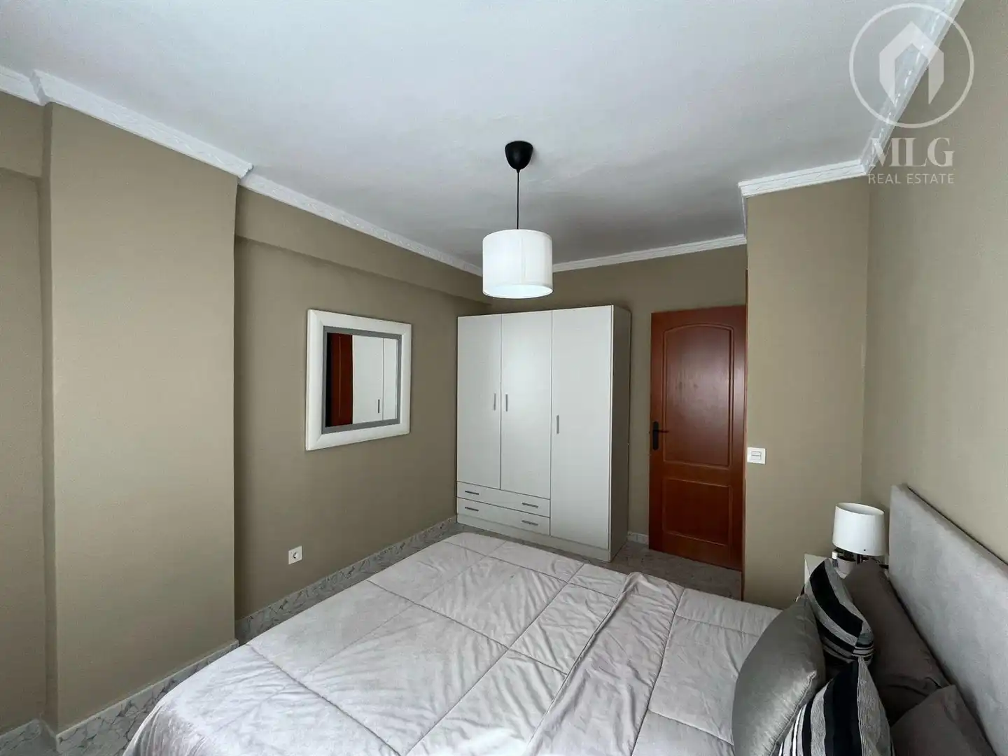 Habitación de Piso en venta en Málaga con Aire acondicionado y Amueblado