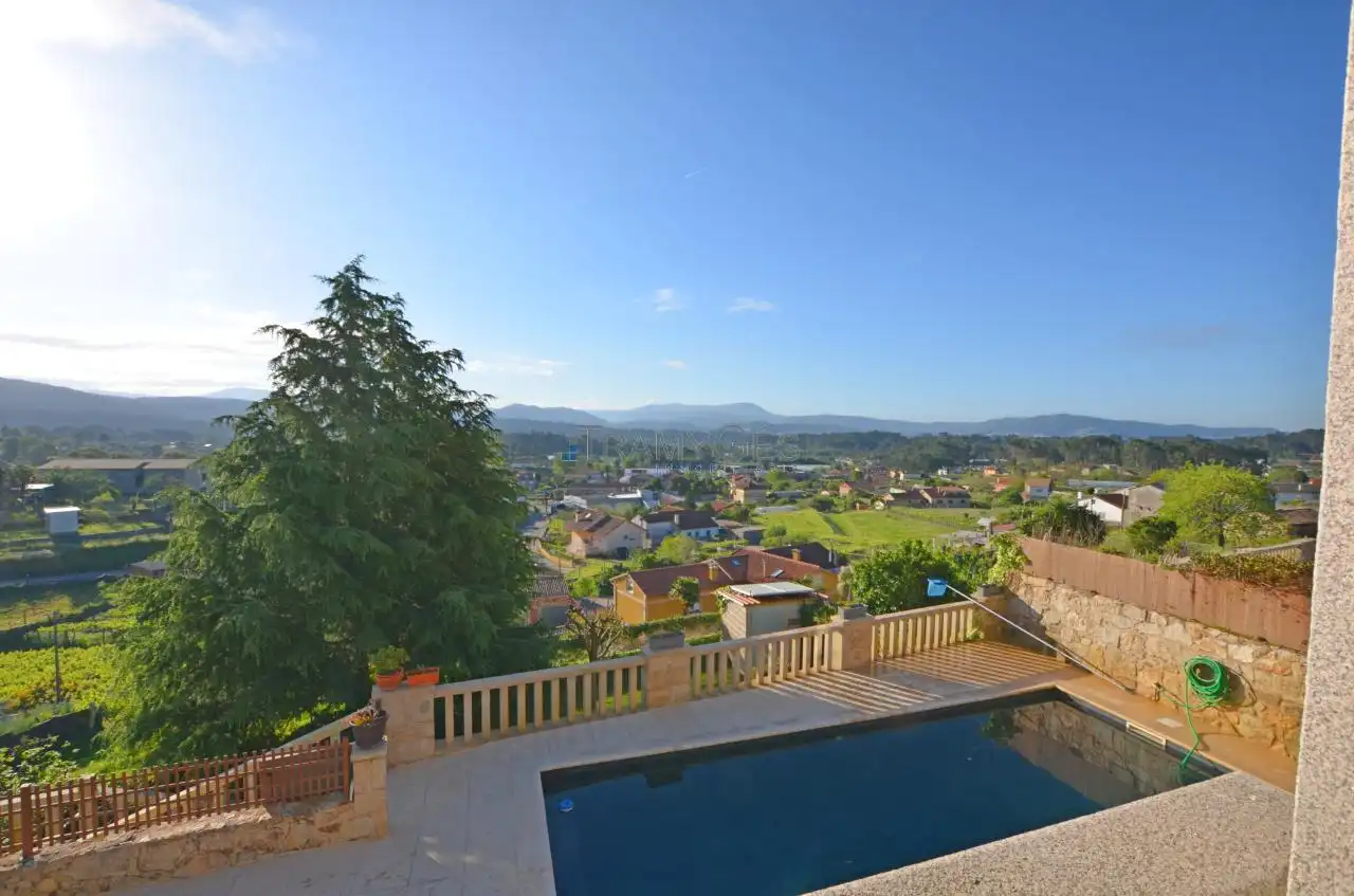 Haus oder Chalet zum Verkauf in CAMIÑO DO OUTEIRO - MIRANXE, O Rosal