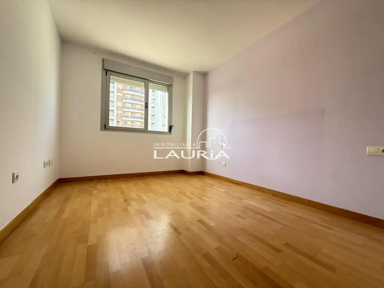 Bedroom of Flat for sale in Burjassot  with Air Conditioner, Heating and Private garden