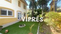 Jardí de Casa o xalet en venda en Cáceres Capital amb Aire condicionat, Calefacció i Piscina
