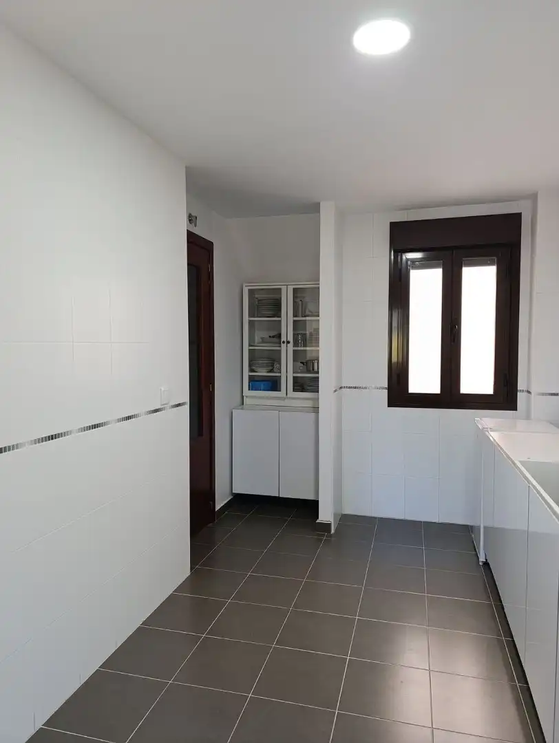 Cuina de Dúplex en venda en Pozuelo de Calatrava amb Calefacció, Terrassa i Traster