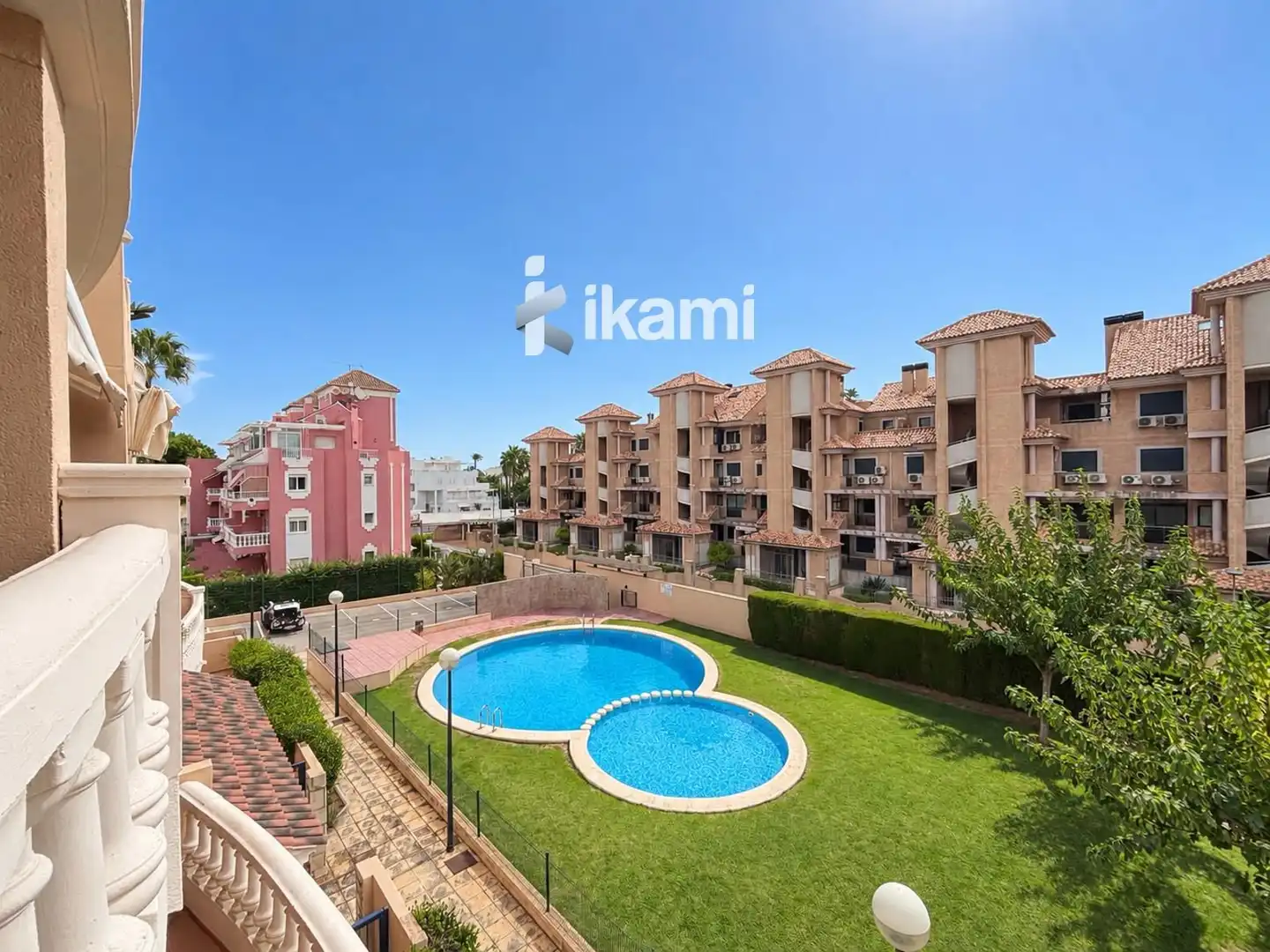 Wohnung mit Pool zum Verkauf in Las Marinas / Les Marines