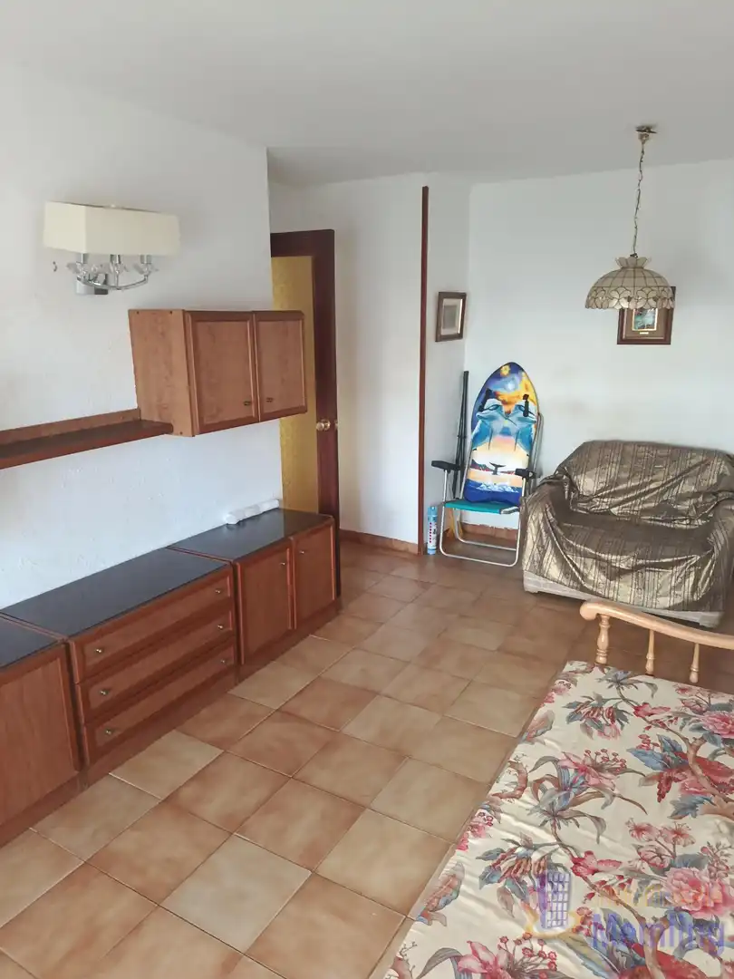Sala d'estar de Apartament en venda en Cambrils amb Calefacció, Terrassa i Moblat